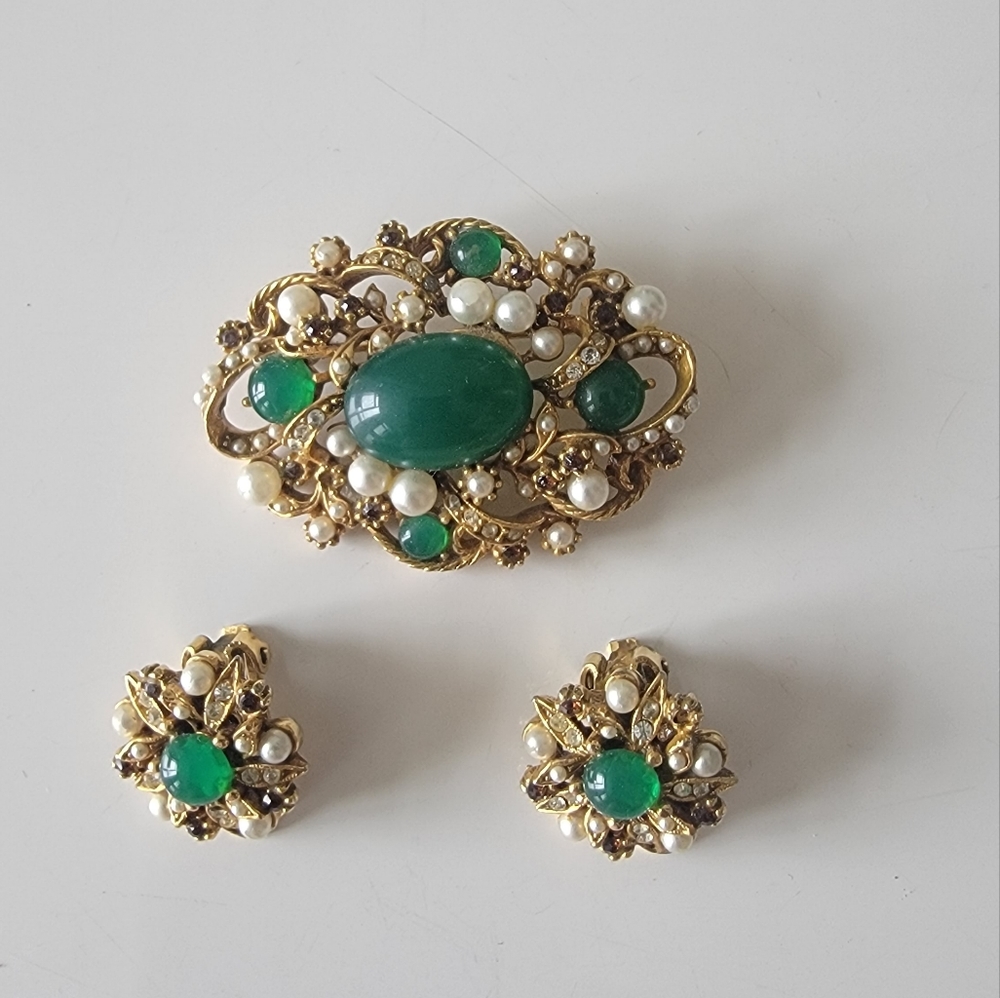 Vintage brooch and earing set
